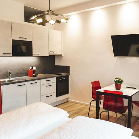 Studio-Appartment - Hotel Lux 梅拉诺 外观 照片