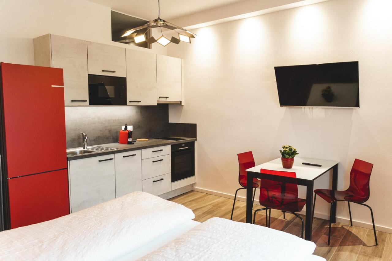 Studio-Appartment - Hotel Lux 梅拉诺 外观 照片